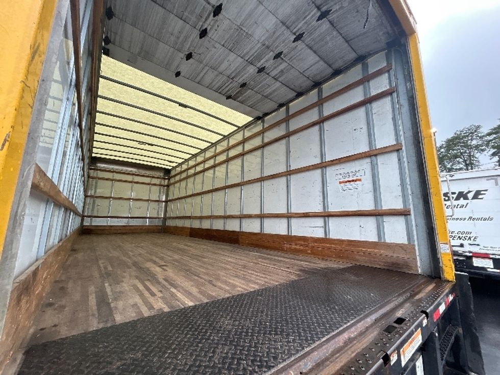 Medium Duty Box Truck-Light and Medium Duty Trucks-International-2022-MV607-Eden-MD-245,999\n\t\tmiles-$ 37,750 - Image 12