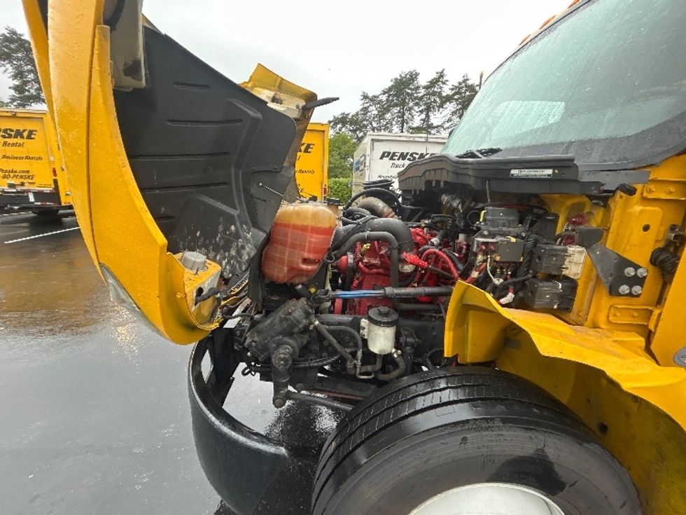 Medium Duty Box Truck-Light and Medium Duty Trucks-International-2022-MV607-Eden-MD-245,999\n\t\tmiles-$ 37,750 - Image 24