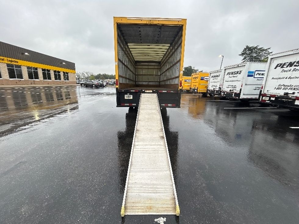 Medium Duty Box Truck-Light and Medium Duty Trucks-International-2022-MV607-Eden-MD-245,999\n\t\tmiles-$ 37,750 - Image 9
