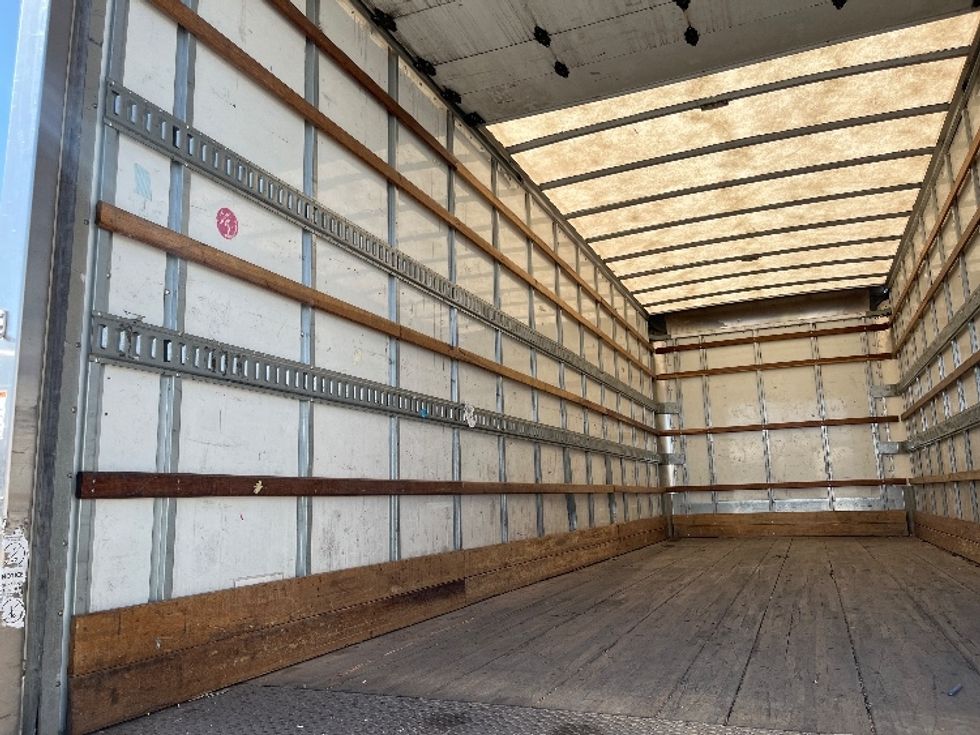 Medium Duty Box Truck-Light and Medium Duty Trucks-International-2022-MV607-El Paso-TX-194,336\n\t\tmiles-$ 55,000 - Image 11