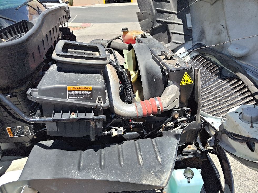 Medium Duty Box Truck-Light and Medium Duty Trucks-International-2022-MV607-El Paso-TX-213,311\n\t\tmiles-$ 60,000 - Image 22