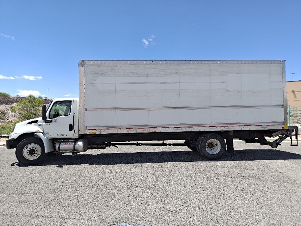 Medium Duty Box Truck-Light and Medium Duty Trucks-International-2022-MV607-El Paso-TX-213,311\n\t\tmiles-$ 60,000 - Image 4