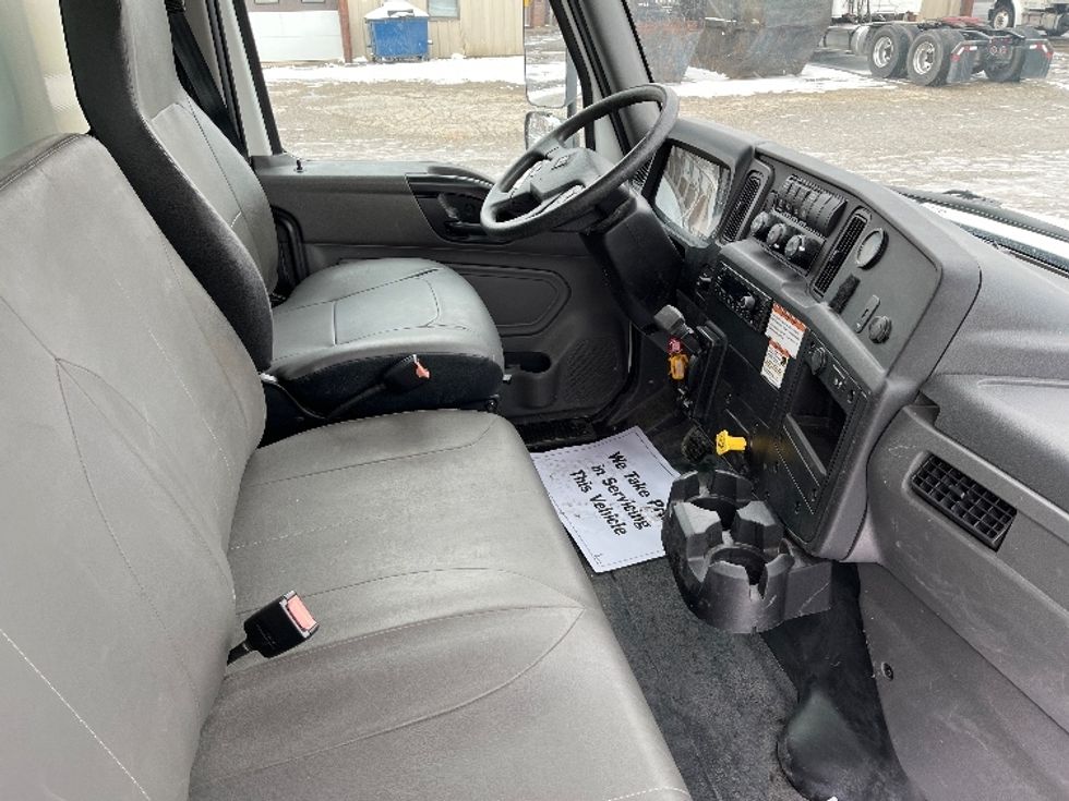 Medium Duty Box Truck-Light and Medium Duty Trucks-International-2022-MV607-Elkhart-IN-57,761\n\t\tmiles-$ 69,250 - Image 22