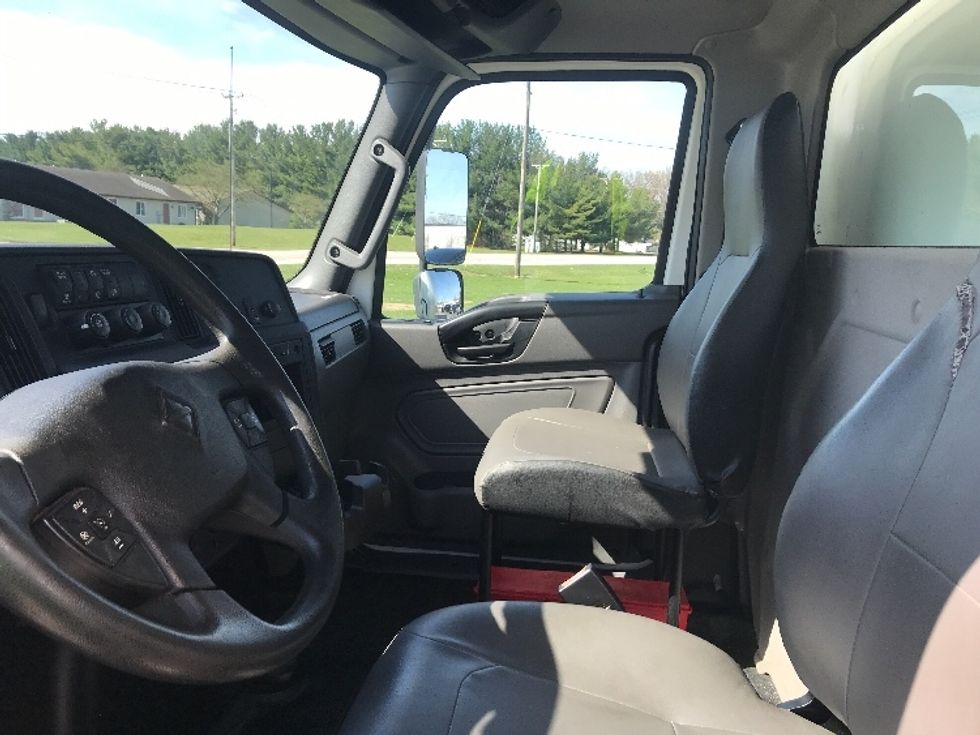 Medium Duty Box Truck-Light and Medium Duty Trucks-International-2022-MV607-Elkhart-IN-91,284\n\t\tmiles-$ 70,250 - Image 18