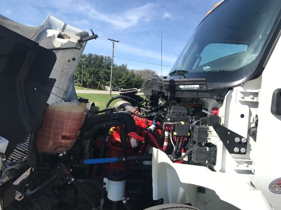 Medium Duty Box Truck-Light and Medium Duty Trucks-International-2022-MV607-Elkhart-IN-91,284\n\t\tmiles-$ 70,250 - Image 23