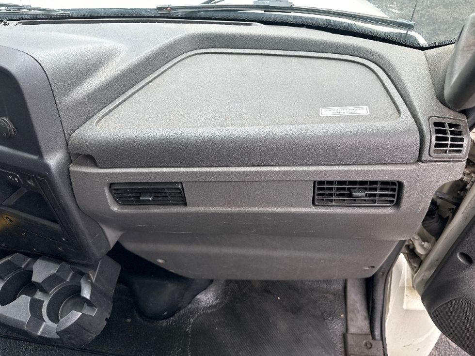 Medium Duty Box Truck-Light and Medium Duty Trucks-International-2022-MV607-Elmsford-NY-107,341\n\t\tmiles-$ 76,000 - Image 21