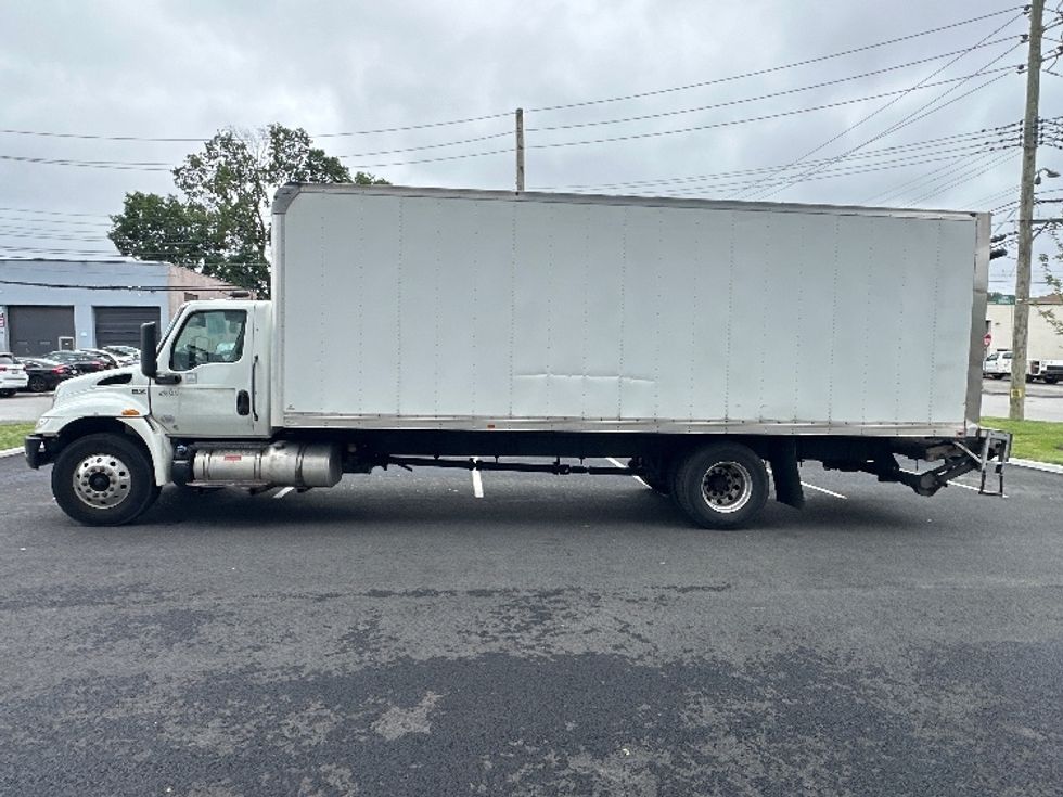 Medium Duty Box Truck-Light and Medium Duty Trucks-International-2022-MV607-Elmsford-NY-107,341\n\t\tmiles-$ 76,000 - Image 4