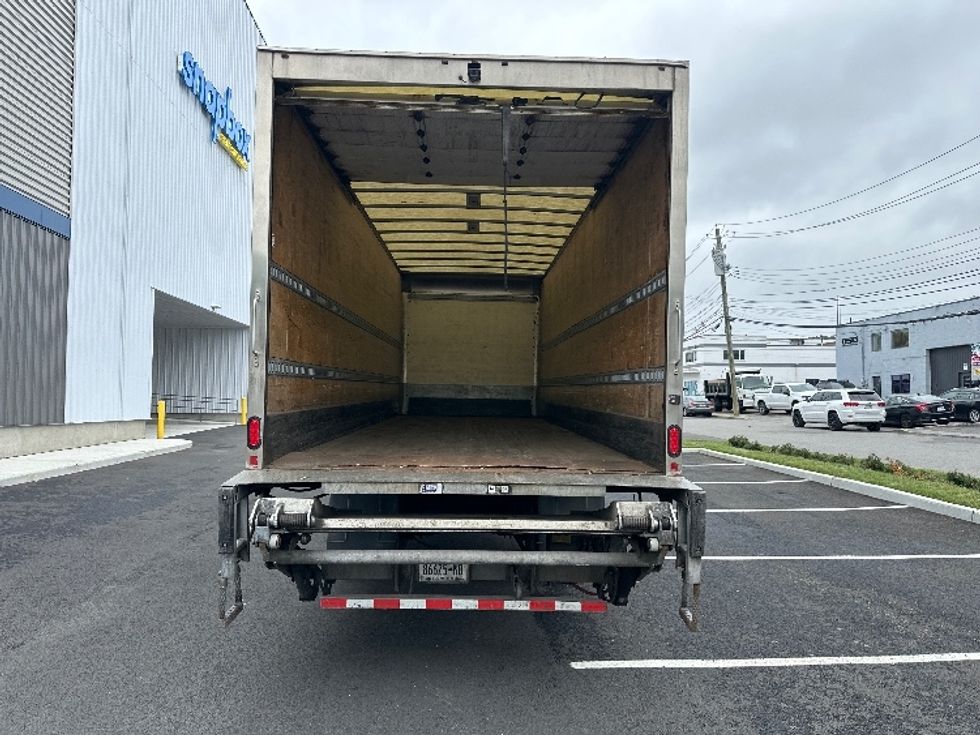 Medium Duty Box Truck-Light and Medium Duty Trucks-International-2022-MV607-Elmsford-NY-107,341\n\t\tmiles-$ 76,000 - Image 8