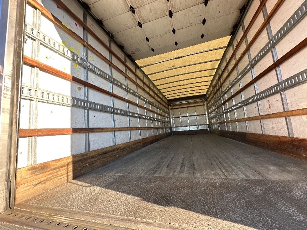 Medium Duty Box Truck-Light and Medium Duty Trucks-International-2022-MV607-Elmsford-NY-209,056\n\t\tmiles-$ 47,750 - Image 11