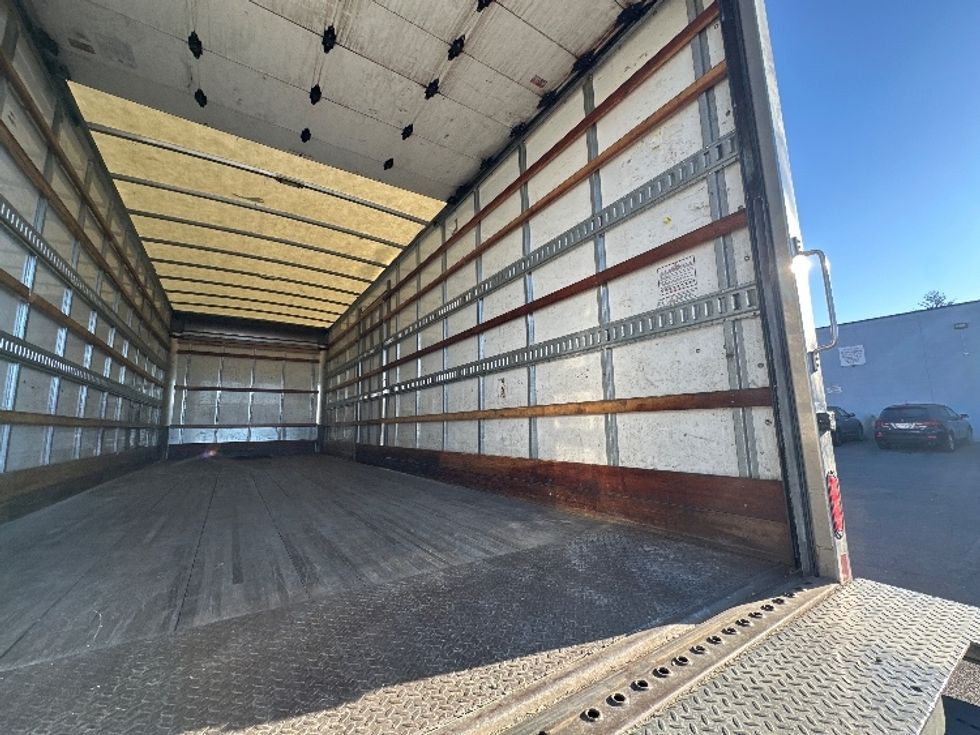 Medium Duty Box Truck-Light and Medium Duty Trucks-International-2022-MV607-Elmsford-NY-209,056\n\t\tmiles-$ 47,750 - Image 12
