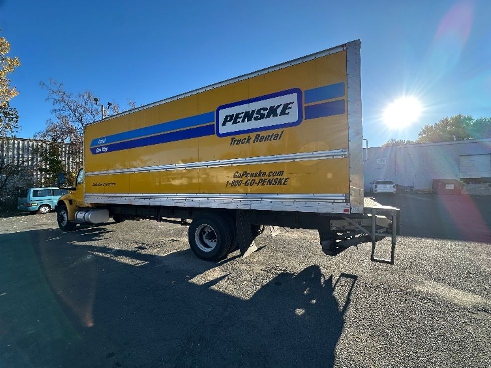 Medium Duty Box Truck-Light and Medium Duty Trucks-International-2022-MV607-Elmsford-NY-209,056\n\t\tmiles-$ 47,750 - Image 6