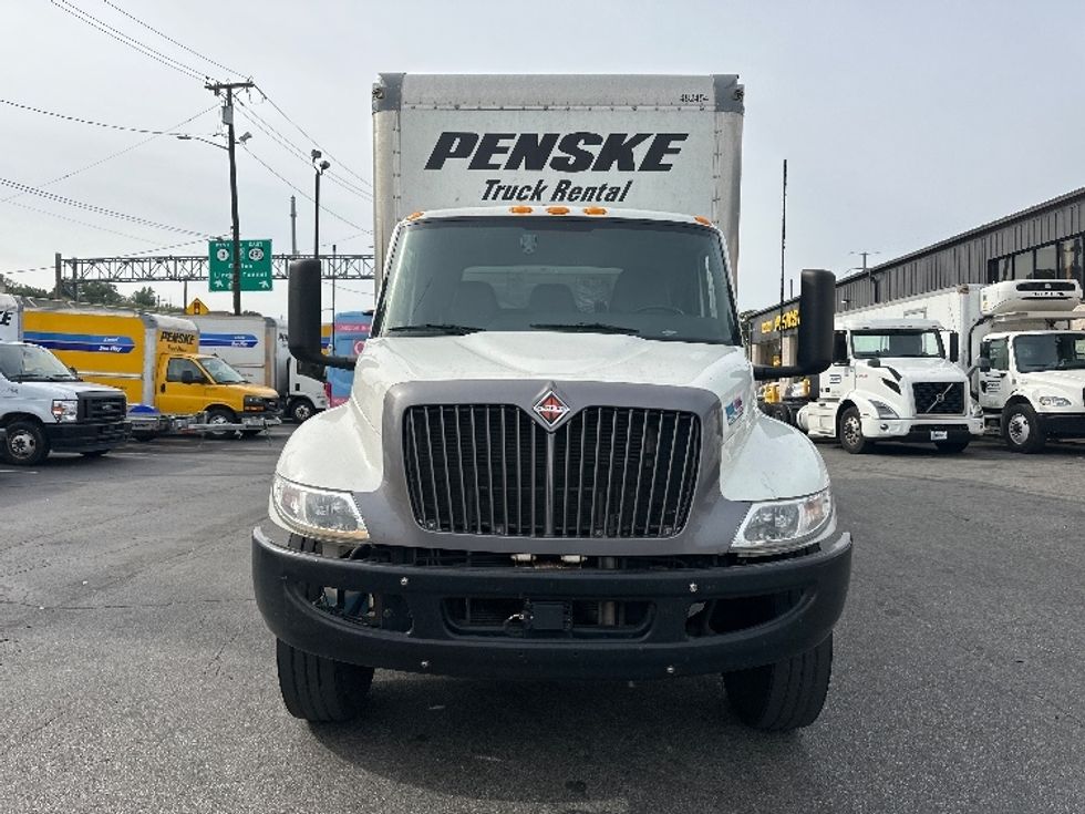 Medium Duty Box Truck-Light and Medium Duty Trucks-International-2022-MV607-Elmsford-NY-211,111\n\t\tmiles-$ 48,250 - Image 2