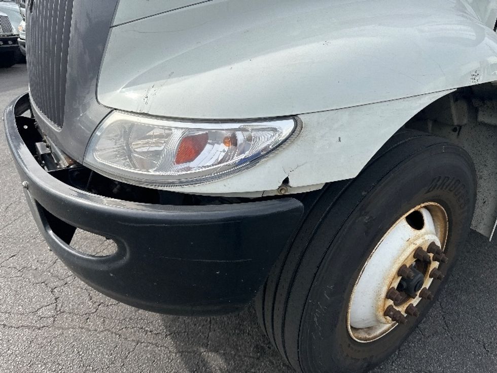 Medium Duty Box Truck-Light and Medium Duty Trucks-International-2022-MV607-Elmsford-NY-211,111\n\t\tmiles-$ 48,250 - Image 26