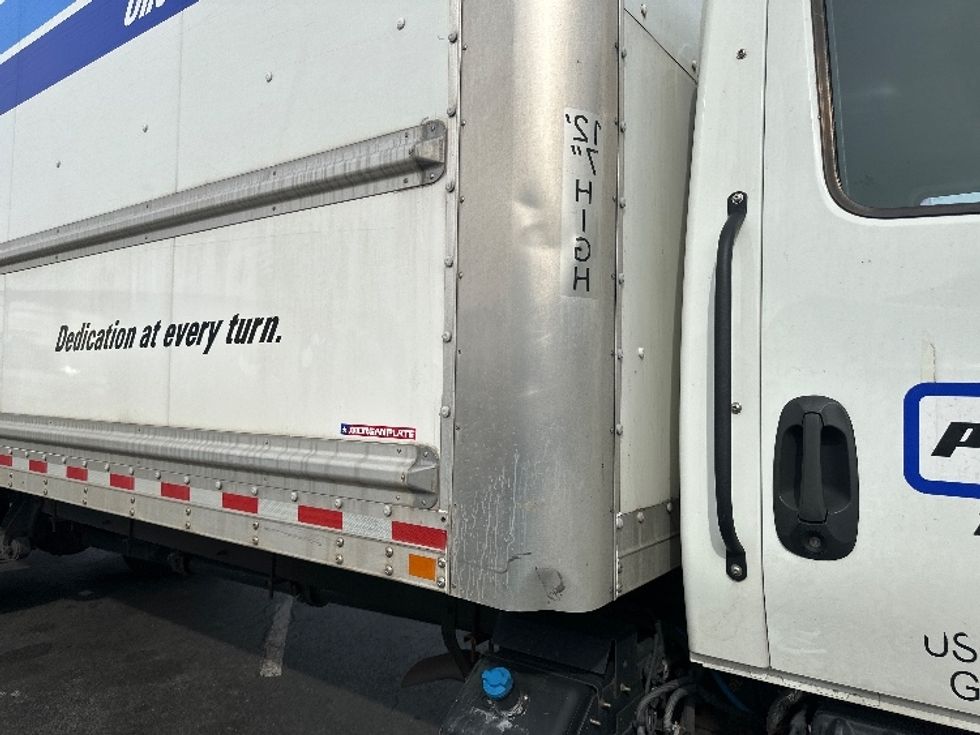 Medium Duty Box Truck-Light and Medium Duty Trucks-International-2022-MV607-Elmsford-NY-211,111\n\t\tmiles-$ 48,250 - Image 27