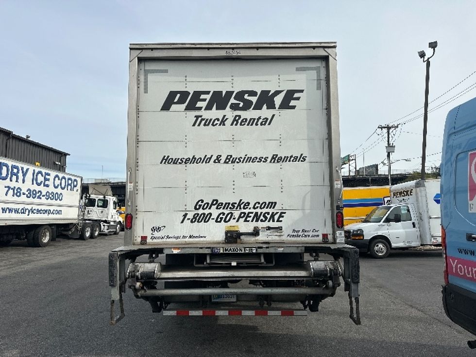 Medium Duty Box Truck-Light and Medium Duty Trucks-International-2022-MV607-Elmsford-NY-211,111\n\t\tmiles-$ 48,250 - Image 7