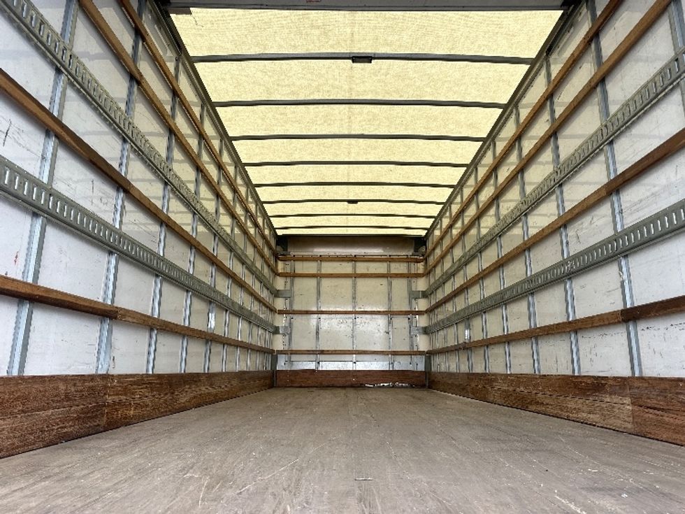Medium Duty Box Truck-Light and Medium Duty Trucks-International-2022-MV607-Elmsford-NY-211,111\n\t\tmiles-$ 48,250 - Image 8