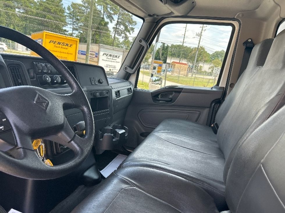Medium Duty Box Truck-Light and Medium Duty Trucks-International-2022-MV607-Fayetteville-NC-48,137\n\t\tmiles-$ 72,250 - Image 19