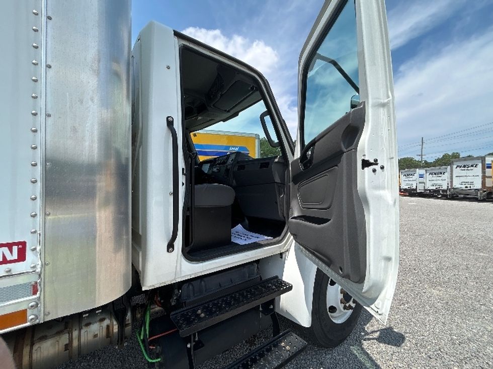 Medium Duty Box Truck-Light and Medium Duty Trucks-International-2022-MV607-Fayetteville-NC-48,137\n\t\tmiles-$ 72,250 - Image 20