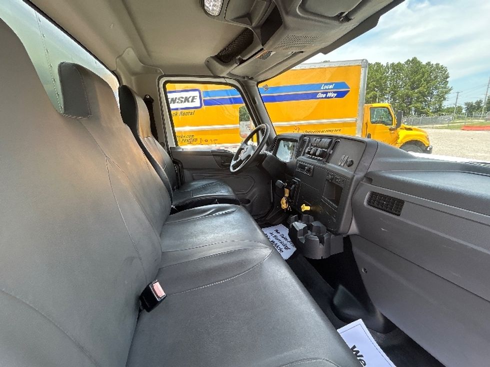 Medium Duty Box Truck-Light and Medium Duty Trucks-International-2022-MV607-Fayetteville-NC-48,137\n\t\tmiles-$ 72,250 - Image 22