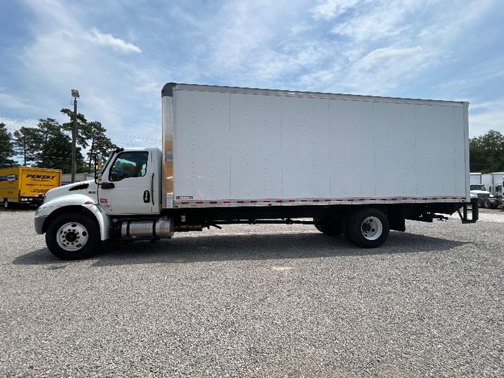 Medium Duty Box Truck-Light and Medium Duty Trucks-International-2022-MV607-Fayetteville-NC-48,137\n\t\tmiles-$ 72,250 - Image 4
