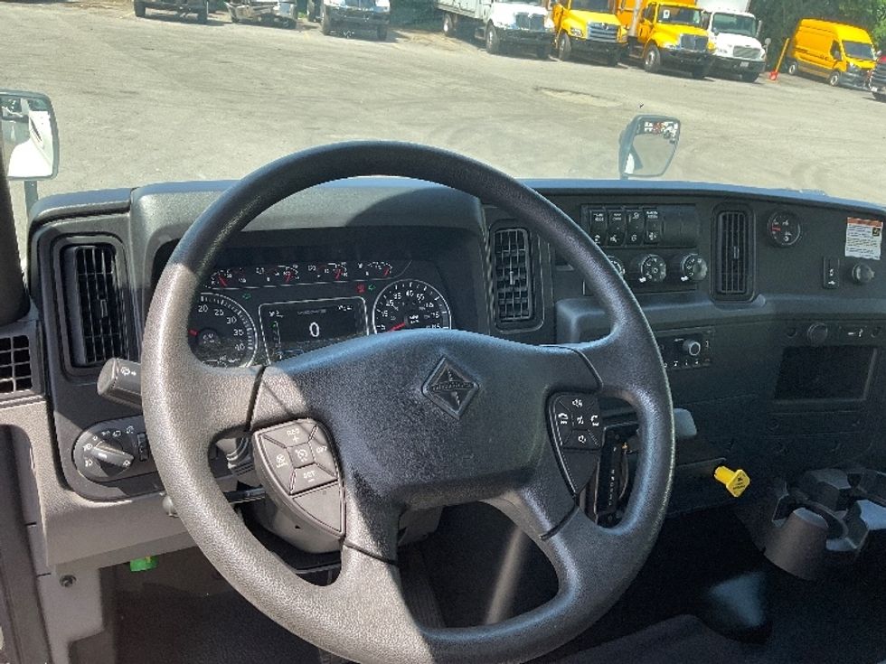 Medium Duty Box Truck-Light and Medium Duty Trucks-International-2022-MV607-Fitchburg-MA-106,307\n\t\tmiles-$ 53,000 - Image 17