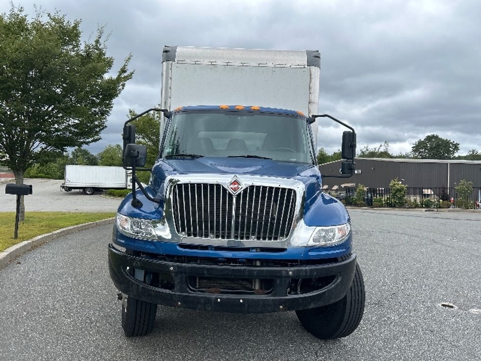 Medium Duty Box Truck-Light and Medium Duty Trucks-International-2022-MV607-Fitchburg-MA-166,920\n\t\tmiles-$ 53,250 - Image 2