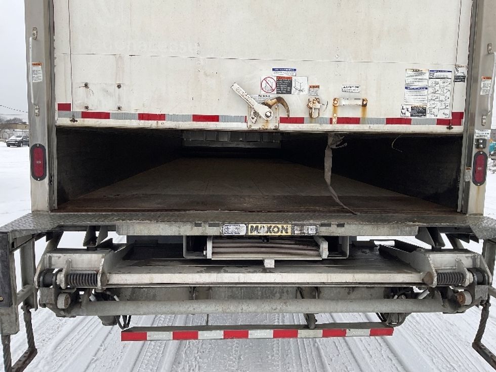 Medium Duty Box Truck-Light and Medium Duty Trucks-International-2022-MV607-Flint-MI-303,490\n\t\tmiles-$ 34,500 - Image 10