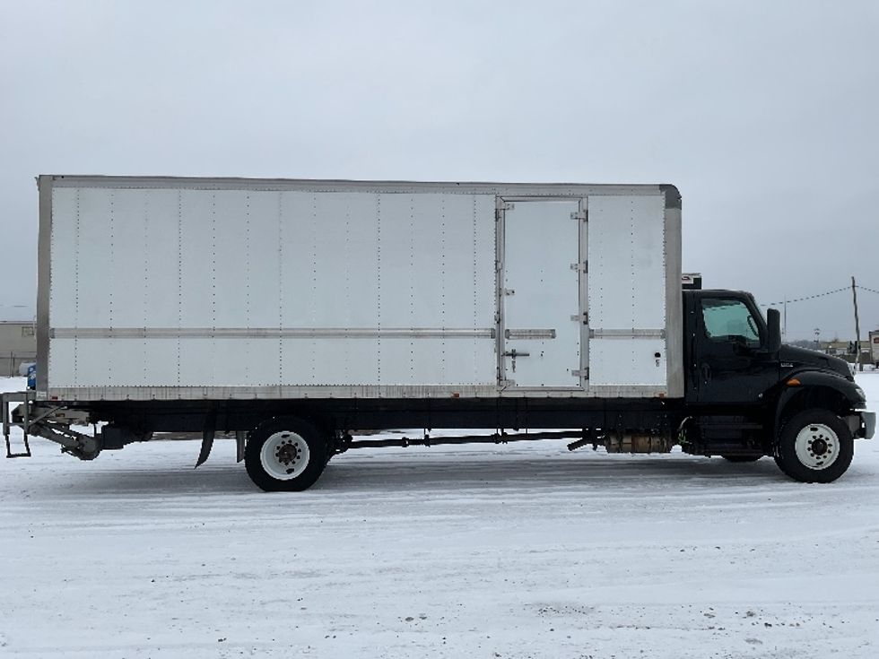 Medium Duty Box Truck-Light and Medium Duty Trucks-International-2022-MV607-Flint-MI-303,490\n\t\tmiles-$ 34,500 - Image 15