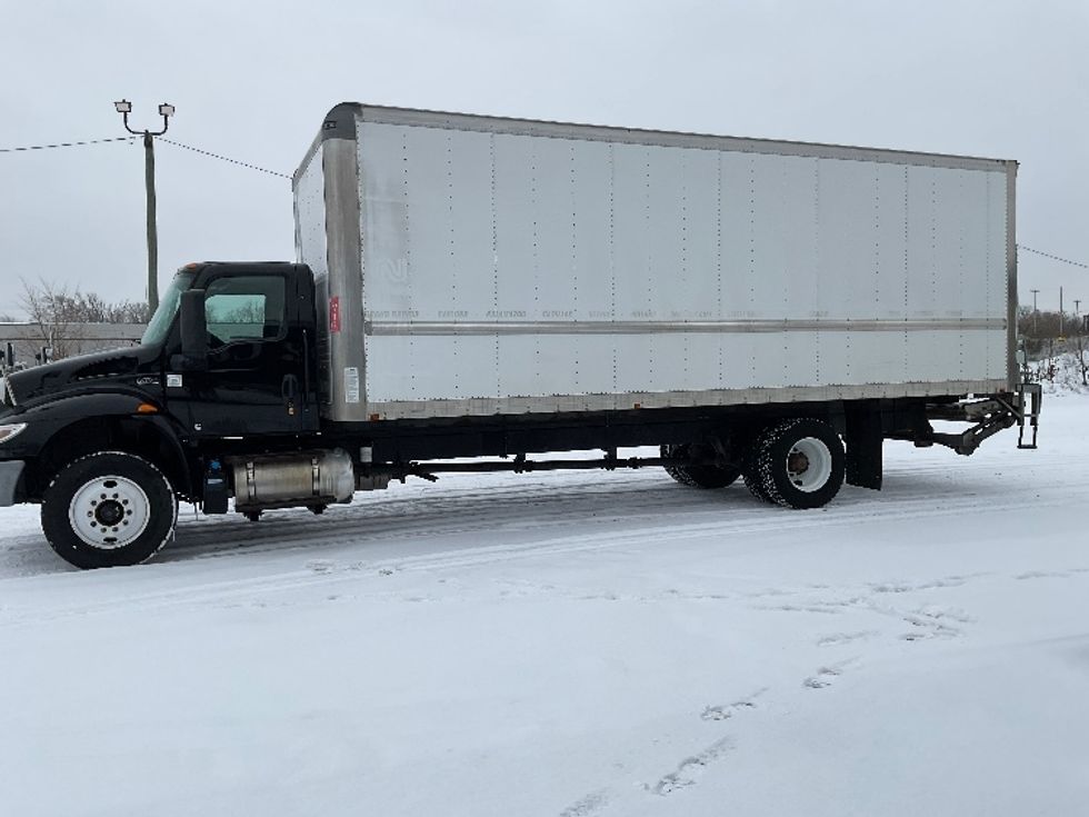 Medium Duty Box Truck-Light and Medium Duty Trucks-International-2022-MV607-Flint-MI-303,490\n\t\tmiles-$ 34,500 - Image 4