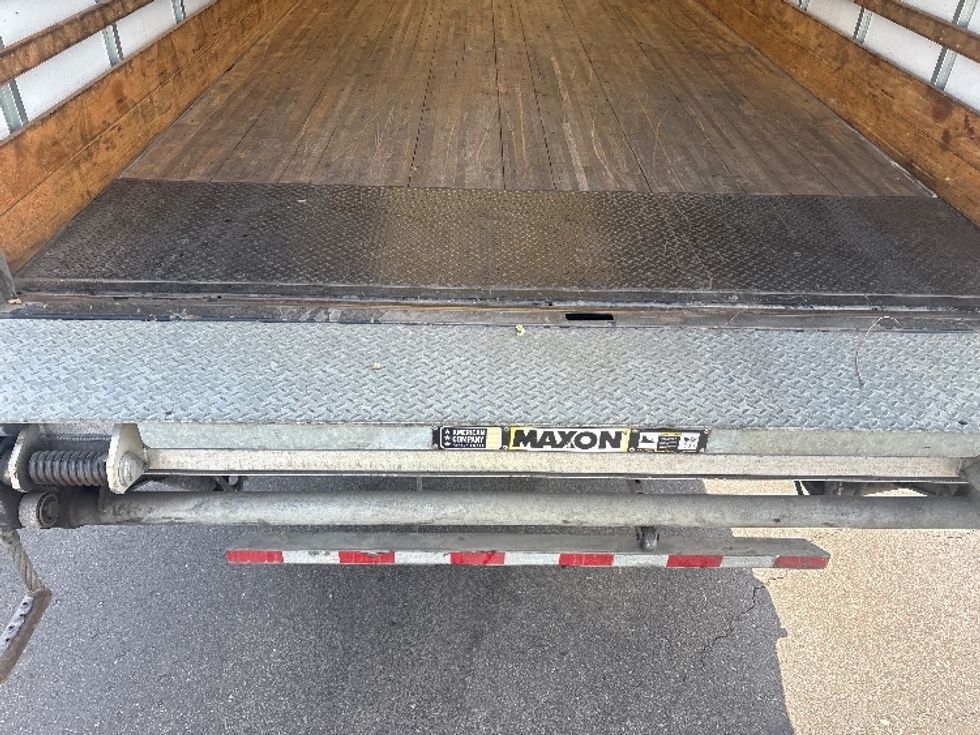 Medium Duty Box Truck-Light and Medium Duty Trucks-International-2022-MV607-Fontana-CA-155,639\n\t\tmiles-$ 68,500 - Image 10