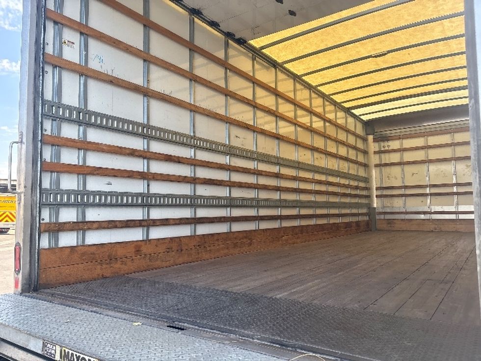 Medium Duty Box Truck-Light and Medium Duty Trucks-International-2022-MV607-Fontana-CA-155,639\n\t\tmiles-$ 68,500 - Image 11