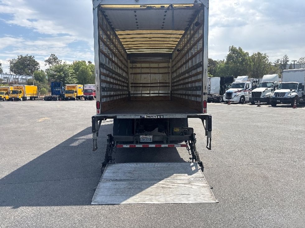 Medium Duty Box Truck-Light and Medium Duty Trucks-International-2022-MV607-Fontana-CA-155,639\n\t\tmiles-$ 68,500 - Image 9