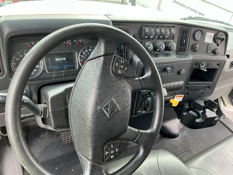 Medium Duty Box Truck-Light and Medium Duty Trucks-International-2022-MV607-Fontana-CA-202,620\n\t\tmiles-$ 55,000 - Image 18