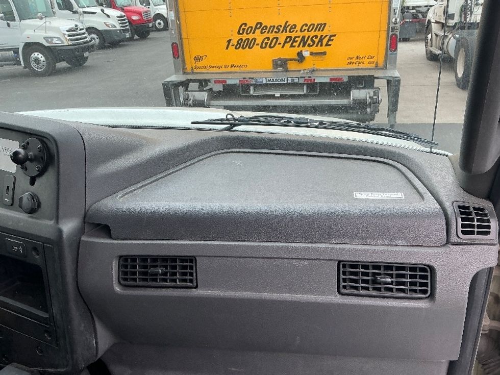 Medium Duty Box Truck-Light and Medium Duty Trucks-International-2022-MV607-Fontana-CA-202,620\n\t\tmiles-$ 55,000 - Image 21