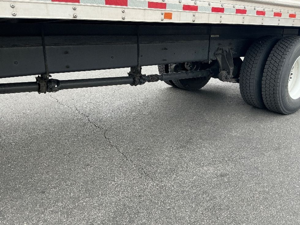 Medium Duty Box Truck-Light and Medium Duty Trucks-International-2022-MV607-Fontana-CA-202,620\n\t\tmiles-$ 55,000 - Image 5