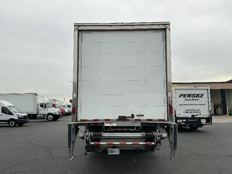 Medium Duty Box Truck-Light and Medium Duty Trucks-International-2022-MV607-Fontana-CA-202,620\n\t\tmiles-$ 55,000 - Image 7