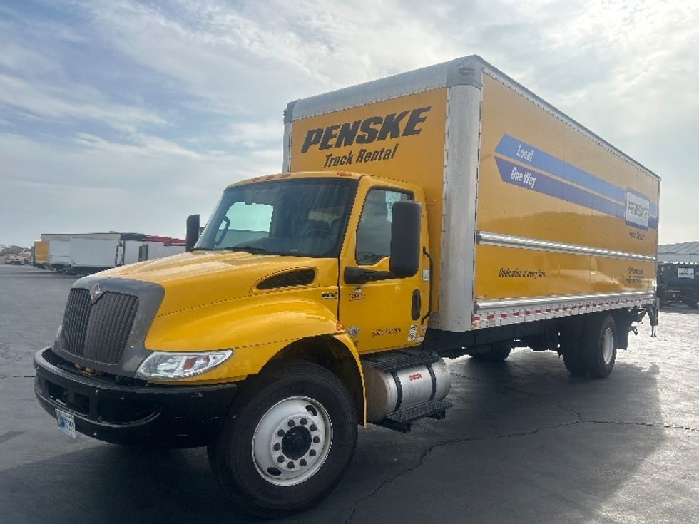 Medium Duty Box Truck-Light and Medium Duty Trucks-International-2022-MV607-Fontana-CA-220,527\n\t\tmiles-$ 46,000 - Image 1
