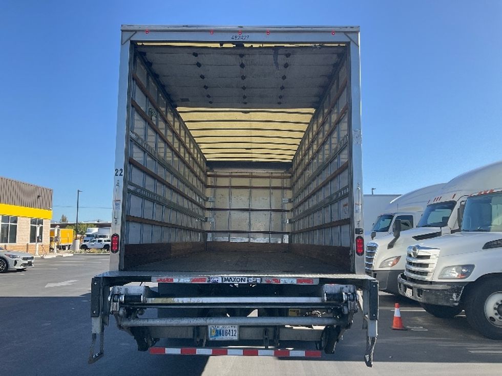Medium Duty Box Truck-Light and Medium Duty Trucks-International-2022-MV607-Fontana-CA-221,550\n\t\tmiles-$ 51,250 - Image 8