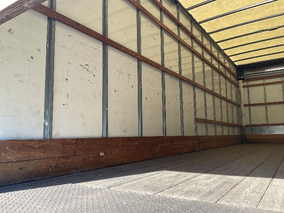 Medium Duty Box Truck-Light and Medium Duty Trucks-International-2022-MV607-Fontana-CA-250,707\n\t\tmiles-$ 41,000 - Image 11