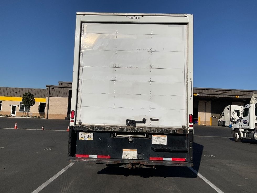 Medium Duty Box Truck-Light and Medium Duty Trucks-International-2022-MV607-Fontana-CA-250,707\n\t\tmiles-$ 41,000 - Image 7