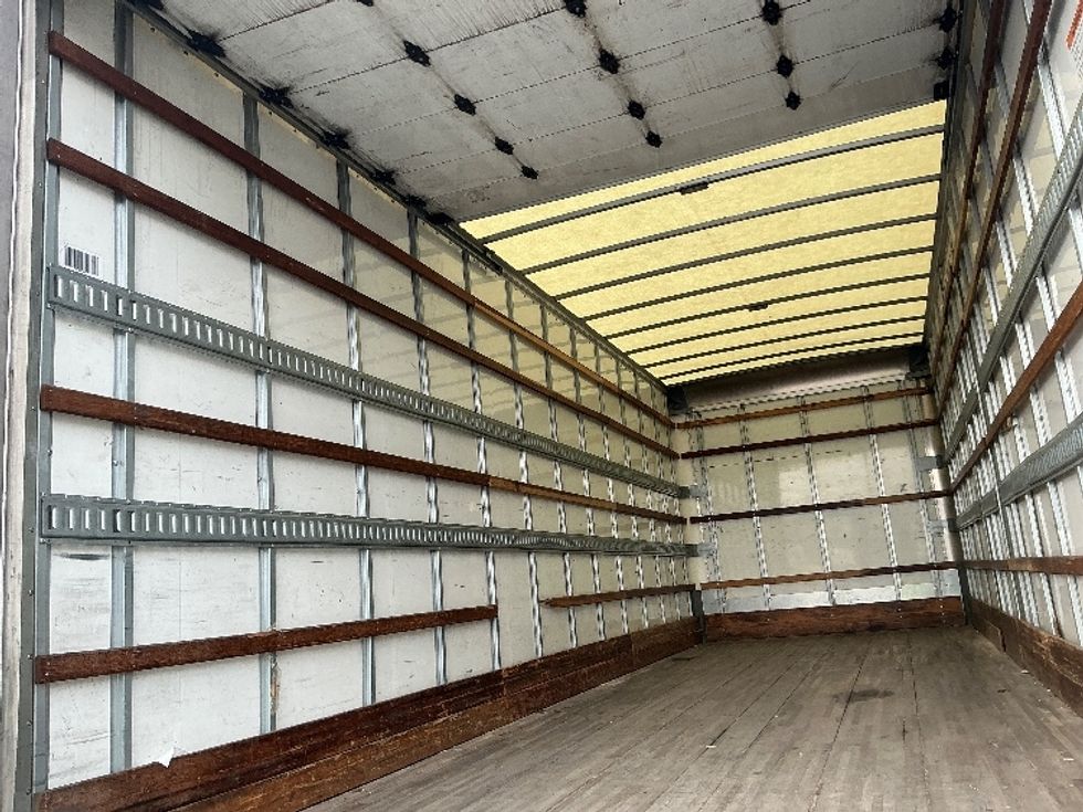 Medium Duty Box Truck-Light and Medium Duty Trucks-International-2022-MV607-Fontana-CA-253,187\n\t\tmiles-$ 39,000 - Image 11