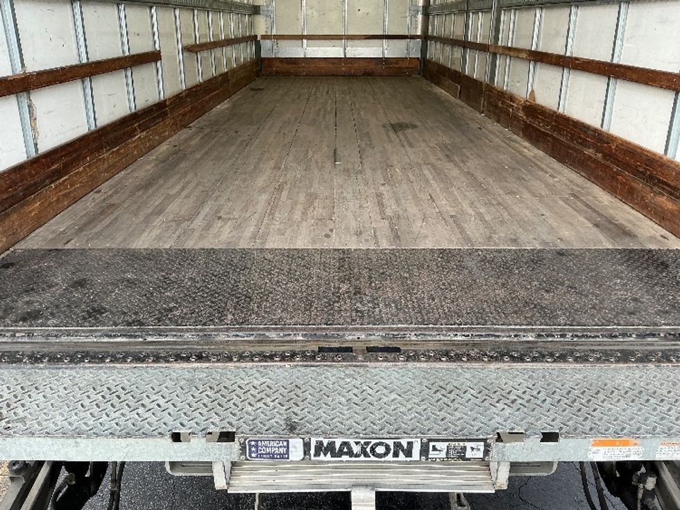 Medium Duty Box Truck-Light and Medium Duty Trucks-International-2022-MV607-Fontana-CA-253,187\n\t\tmiles-$ 39,000 - Image 7