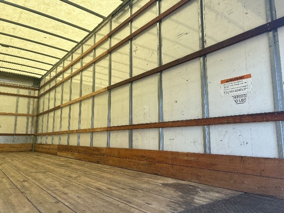 Medium Duty Box Truck-Light and Medium Duty Trucks-International-2022-MV607-Fontana-CA-259,478\n\t\tmiles-$ 39,500 - Image 11