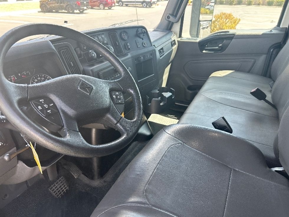 Medium Duty Box Truck-Light and Medium Duty Trucks-International-2022-MV607-Fontana-CA-259,478\n\t\tmiles-$ 39,500 - Image 16