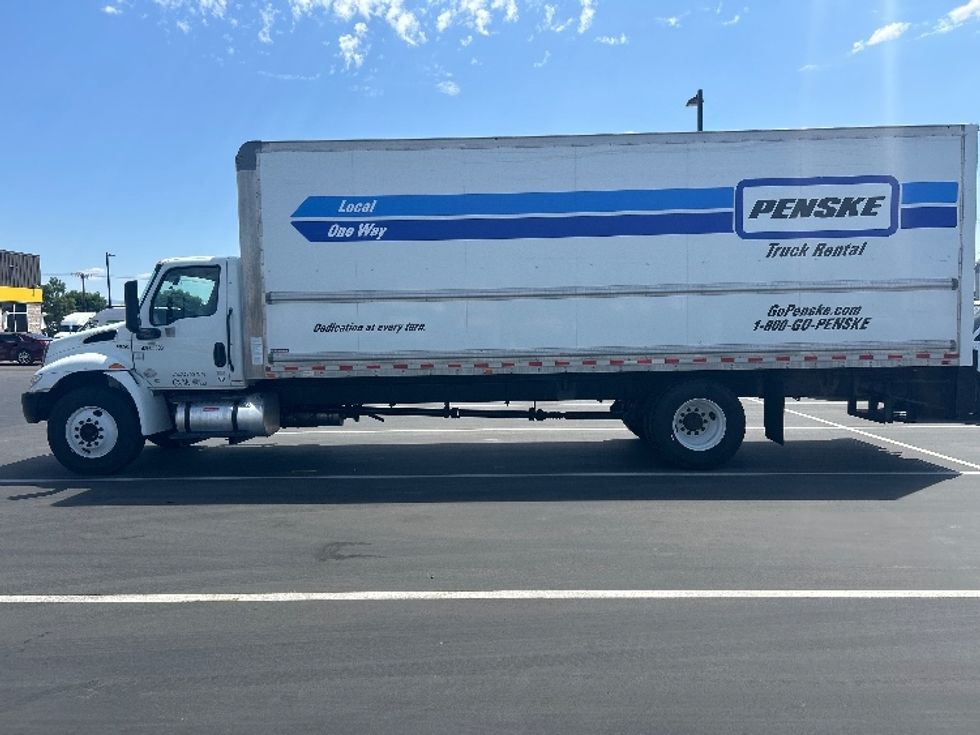 Medium Duty Box Truck-Light and Medium Duty Trucks-International-2022-MV607-Fontana-CA-259,478\n\t\tmiles-$ 39,500 - Image 4