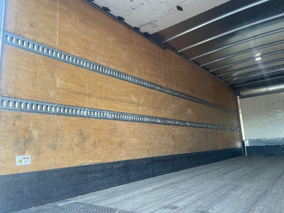 Medium Duty Box Truck-Light and Medium Duty Trucks-International-2022-MV607-Forest Park-GA-131,640\n\t\tmiles-$ 72,000 - Image 11