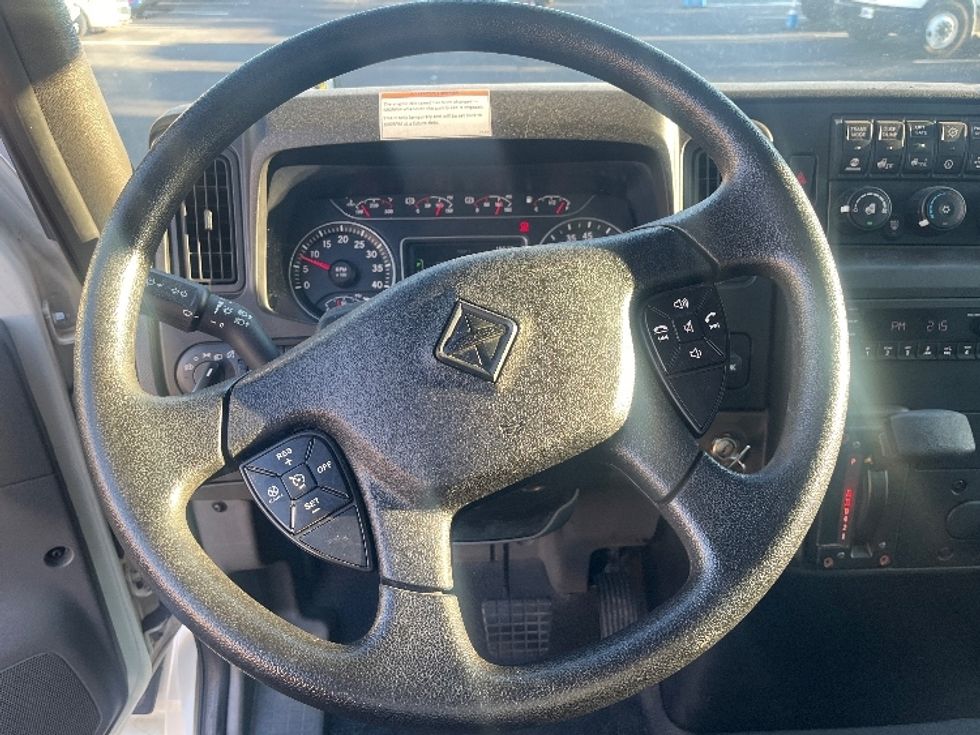 Medium Duty Box Truck-Light and Medium Duty Trucks-International-2022-MV607-Forest Park-GA-131,640\n\t\tmiles-$ 72,000 - Image 17