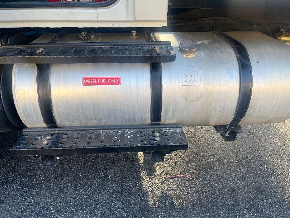 Medium Duty Box Truck-Light and Medium Duty Trucks-International-2022-MV607-Forest Park-GA-131,640\n\t\tmiles-$ 72,000 - Image 25