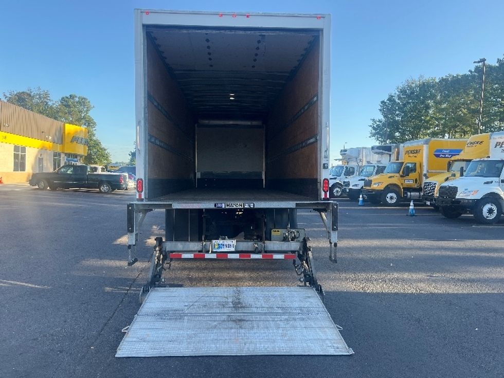 Medium Duty Box Truck-Light and Medium Duty Trucks-International-2022-MV607-Forest Park-GA-131,640\n\t\tmiles-$ 72,000 - Image 9
