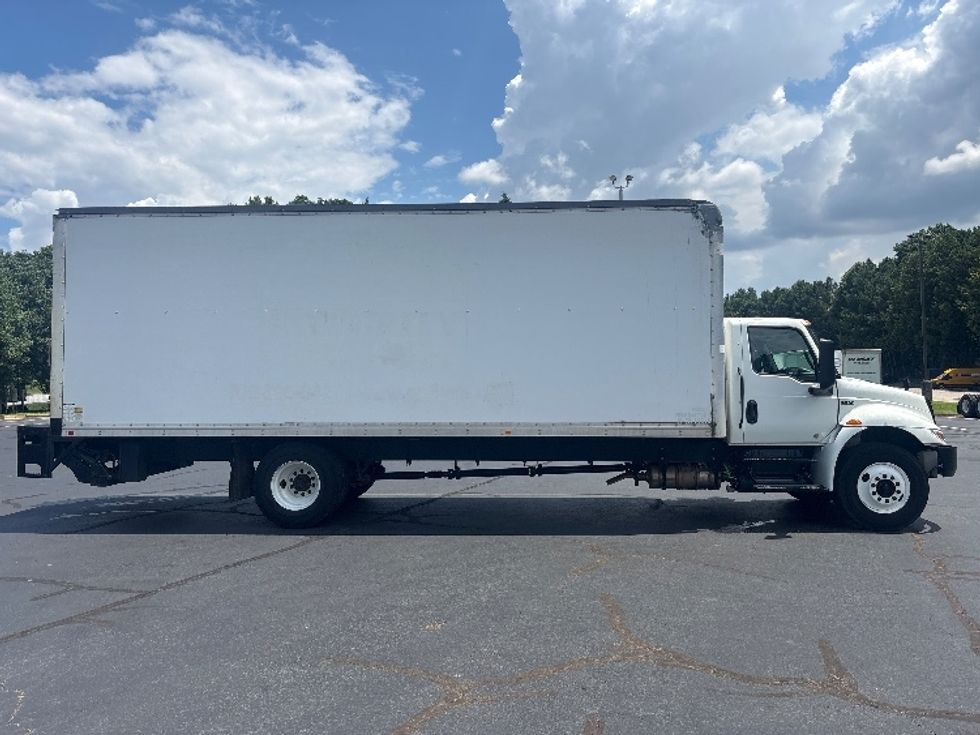 Medium Duty Box Truck-Light and Medium Duty Trucks-International-2022-MV607-Forest Park-GA-152,654\n\t\tmiles-$ 62,250 - Image 15